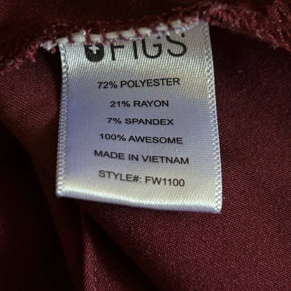 Figs Casma Three Pocket Scrub Top Burgundy Women XL RN,Medical Professional EUC! - Picture 10 of 11